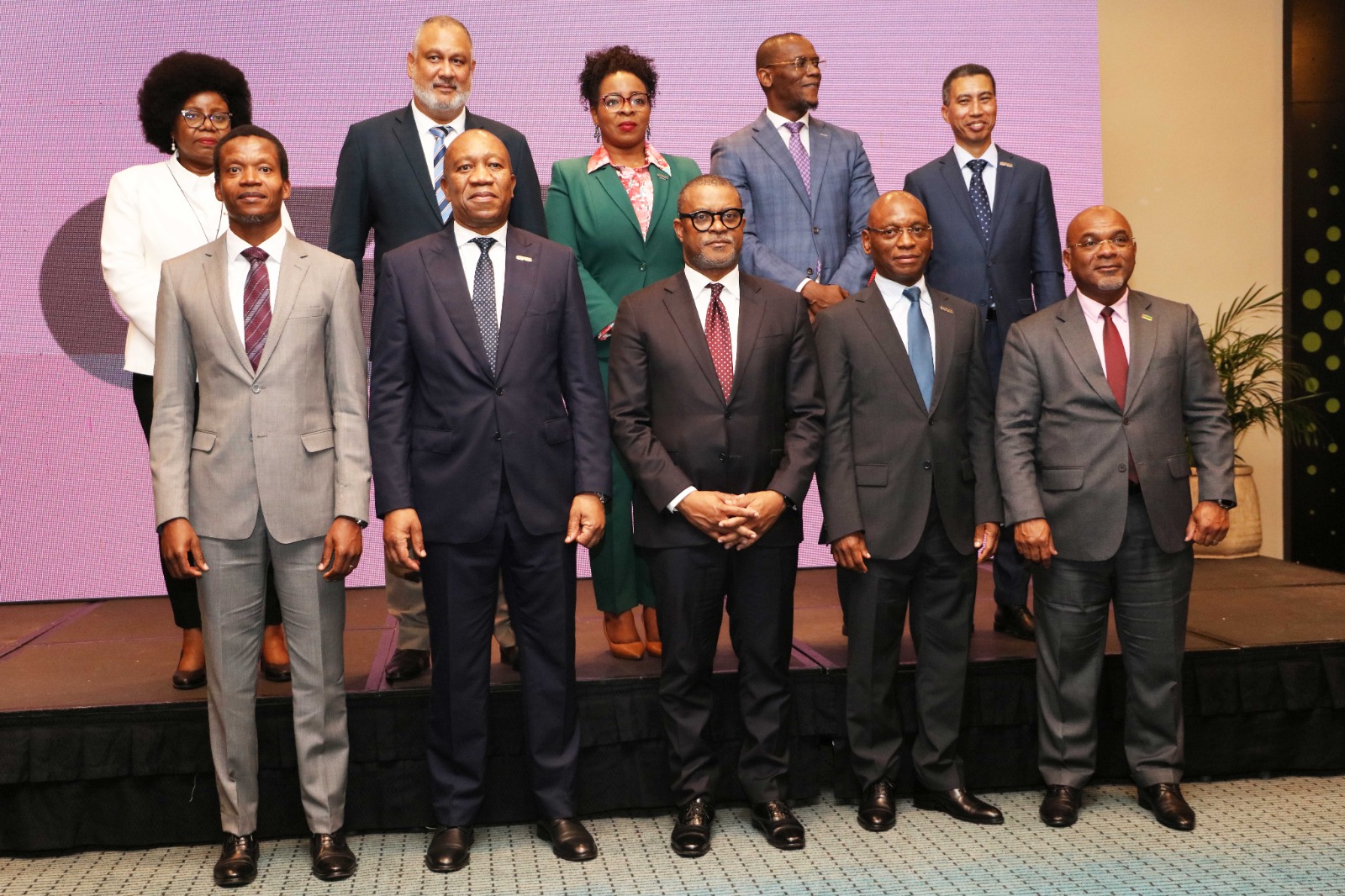 CFM LOGISTICS Constituição